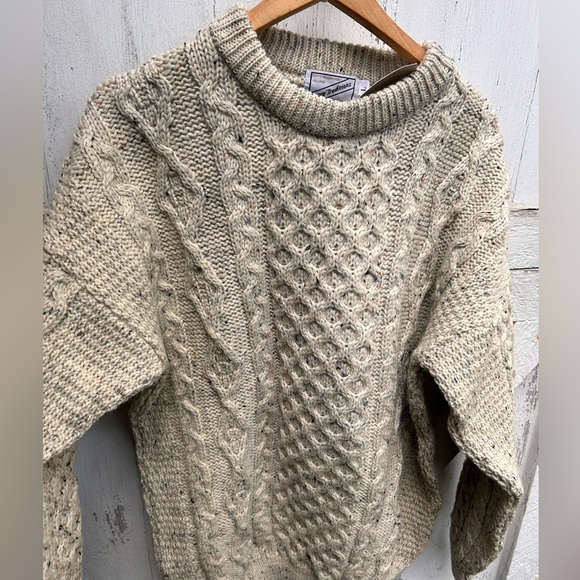 100% pure wool Irish made fisherman’s sweater NWT in oatmeal size large - Picture 6 of 7